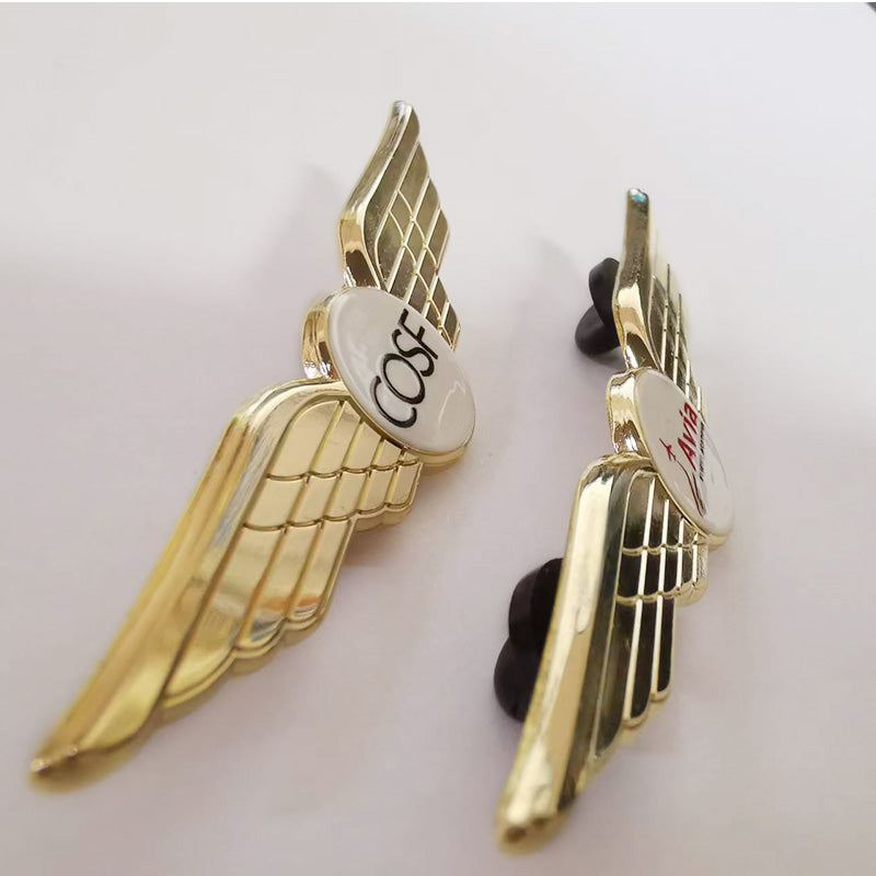 Pilot wings pin with custom logo for industrial award ceremony
